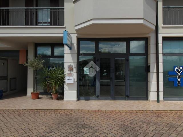 Appartamento in vendita di 115 m² in Via Unione Europea, 22