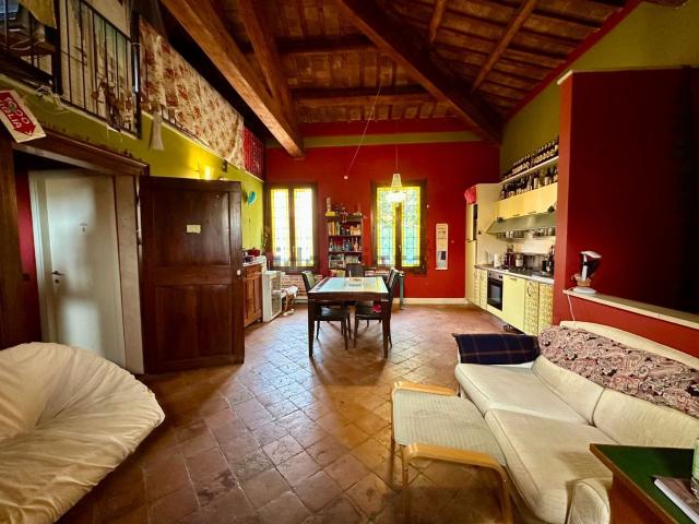 Appartamento in vendita di 115 m² in Via Ugo Bassi, 9