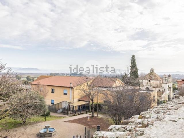 Appartamento in vendita di 115 m² in Via Urbano del Drago, 25