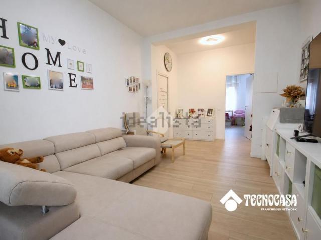Appartamento in vendita di 115 m² in Via Vanzago, 26