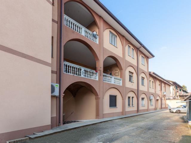 Appartamento in vendita di 115 m² in Via Varese, 21