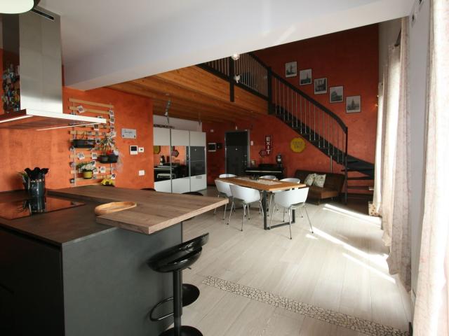 Appartamento in vendita di 115 m² in Via XXV Aprile, 35