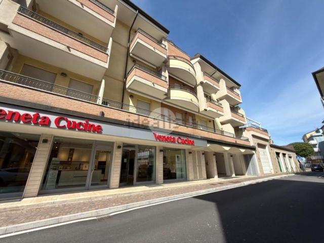 Appartamento in vendita di 100 m² in Viale Adige, 3