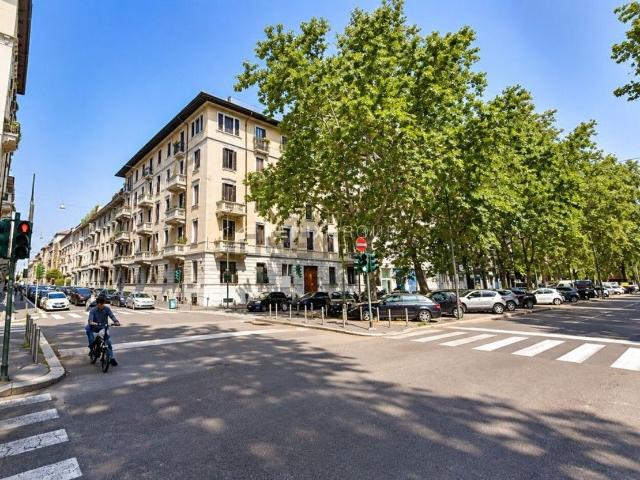 Appartamento in vendita di 115 m² in Viale Campania, 4
