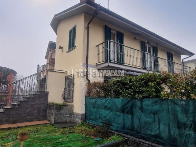 Appartamento in vendita di 115 m² in Viale Cremona