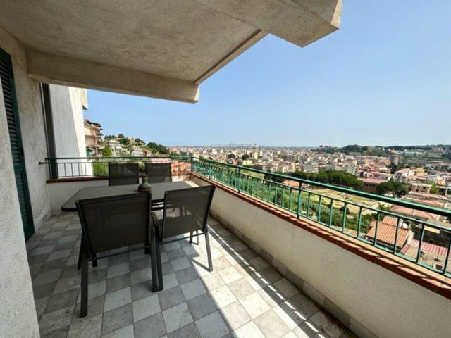 Appartamento in vendita di 115 m² in Viale Giacomo Leopardi, 156