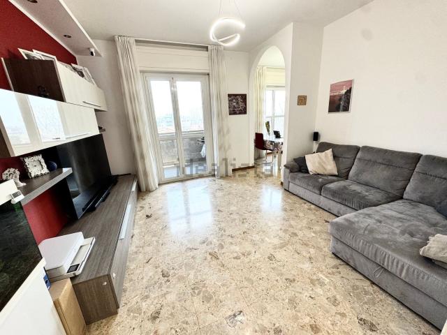 Appartamento in vendita di 115 m² in Viale Lombardia, 38