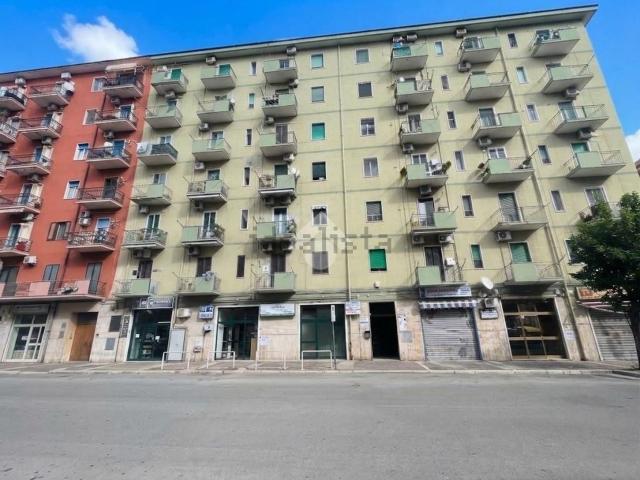 Appartamento in vendita di 115 m² in Viale Ofanto, 33