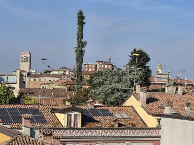 Appartamento in vendita di 115 m² in Vicolo Edilizia, 49