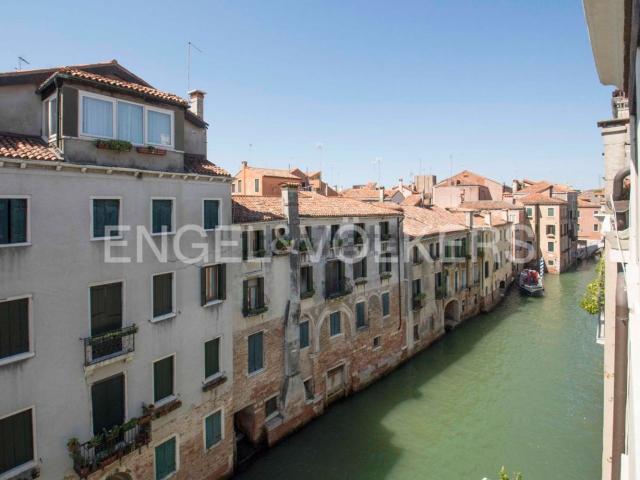 Appartamento in vendita di 115 m² in Calle a Venezia Foscari, 3246