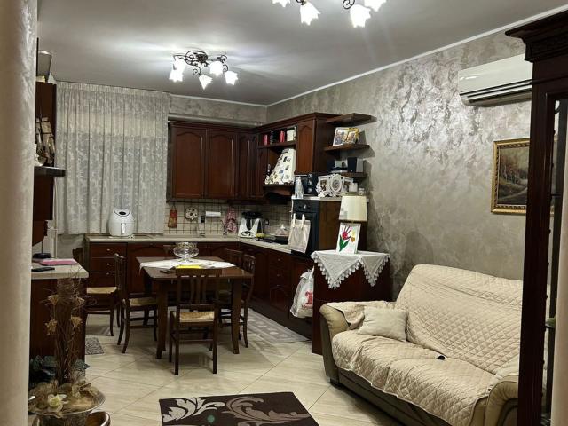 Appartamento in vendita di 115 m² in Contrada Dei Bergamotti, 30
