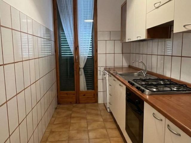 Appartamento in vendita di 115 m² in Contrada Scinà Strada 1, 161