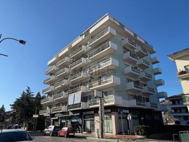 Appartamento in vendita di 115 m² in Corso Umberto I, 294