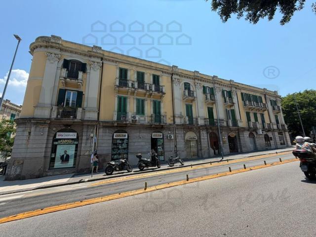 Appartamento in vendita di 115 m² in Corso Cavour
