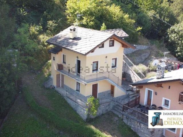 Appartamento in vendita di 115 m² in Frazione Capoluogo