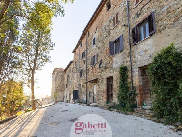 Appartamento in vendita di 115 m² in Frazione Pantalla, 32