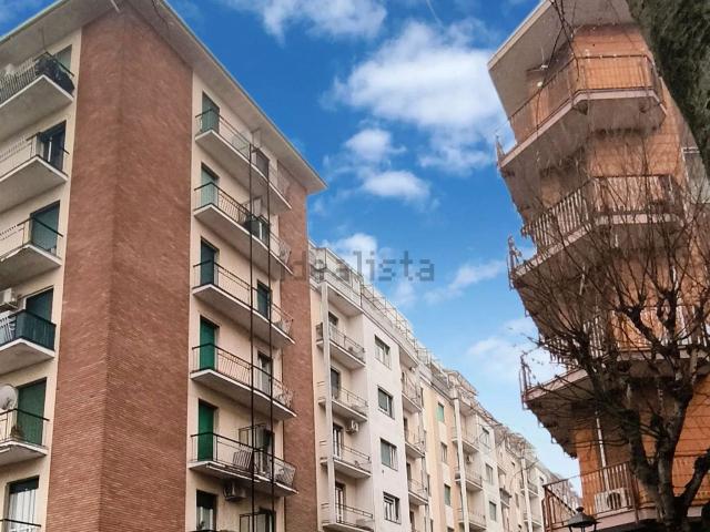 Appartamento in vendita di 115 m² in Largo Anna Frank, 12