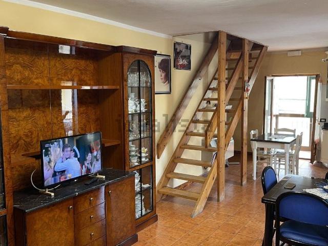Appartamento in vendita di 115 m² in Piazza Castelfidardo, 12