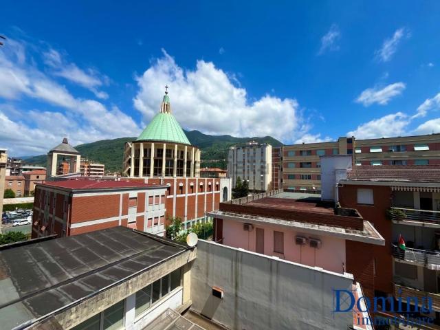 Appartamento in vendita di 115 m² in Piazza Liberazione
