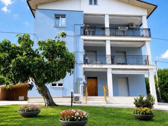 Appartamento in vendita di 115 m² in Strada Statale 150