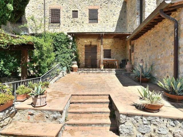 Appartamento in vendita di 1166 m² in Strada di lucciana, 1
