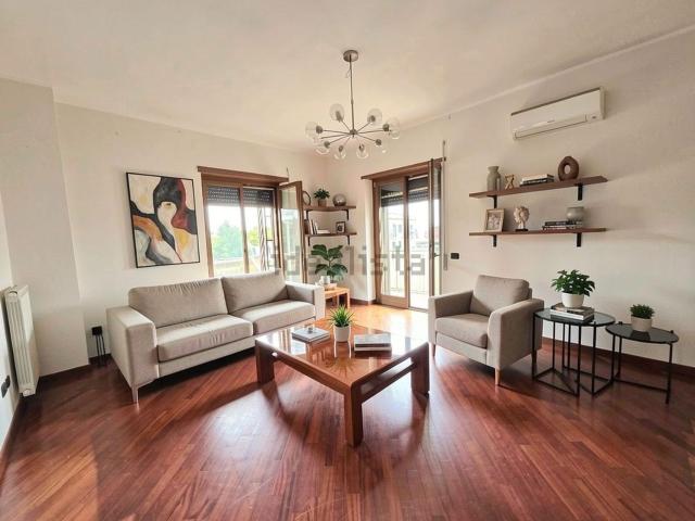 Appartamento in vendita di 116 m² in Via Campi Flegrei, 20