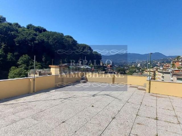 Appartamento in vendita di 116 m² in Via Carcara