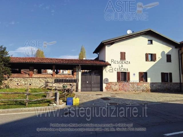 Appartamento in vendita di 116 m² in Via Carlo Felice Trossi, 144