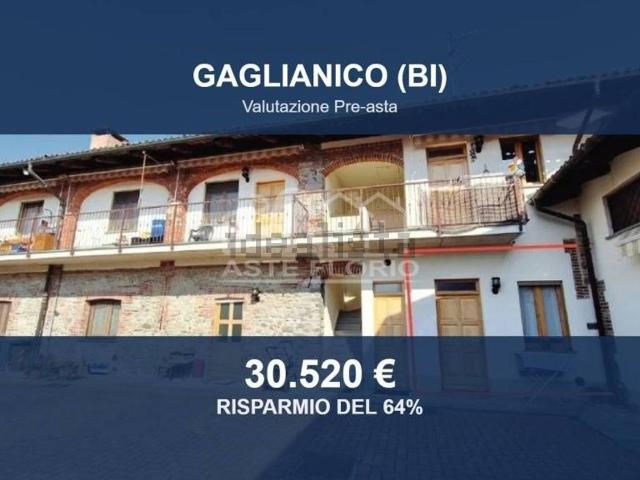 Appartamento in vendita di 116 m² in Via Carlo Felice Trossi, 144