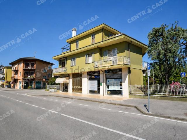 Appartamento in vendita di 116 m² in Via Casette, 22