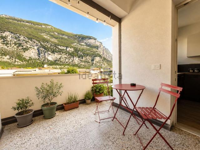 Appartamento in vendita di 116 m² in Via Cesare Battisti