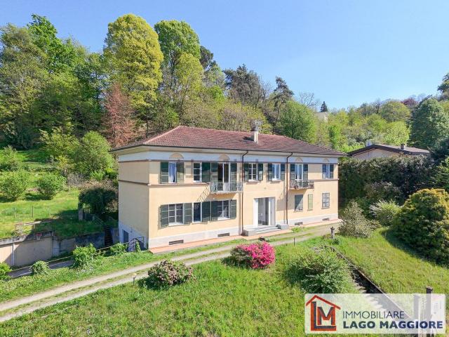 Appartamento in vendita di 116 m² in Via Antonio Sist