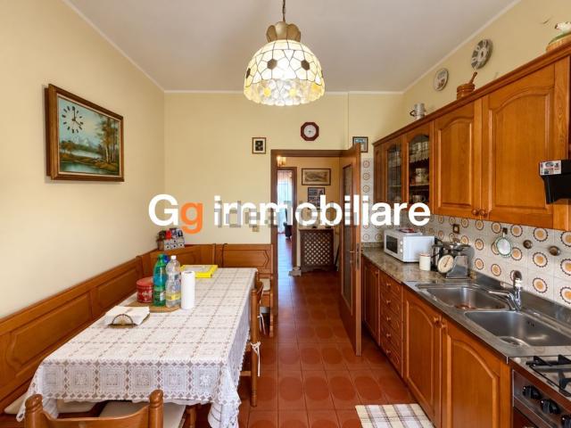 Appartamento in vendita di 116 m² in Via Albare, 3