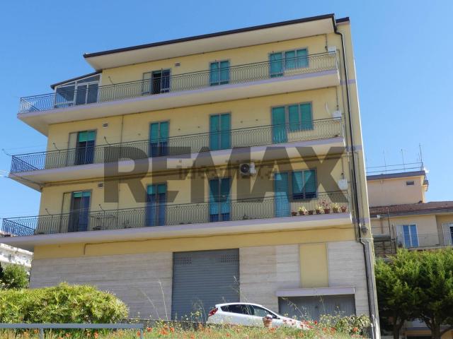 Appartamento in vendita di 116 m² in Via Alcide de Gasperi, 3