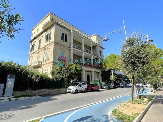 Appartamento in vendita di 116 m² in Via G. Garibaldi, 71