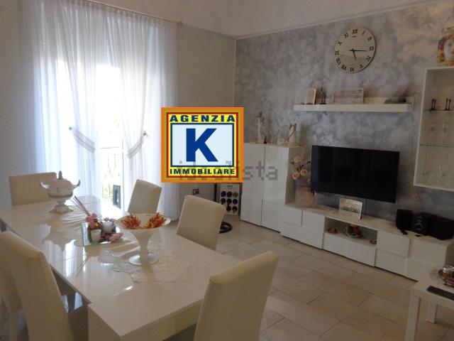 Appartamento in vendita di 116 m² in Via Giuseppe Garibaldi, 48