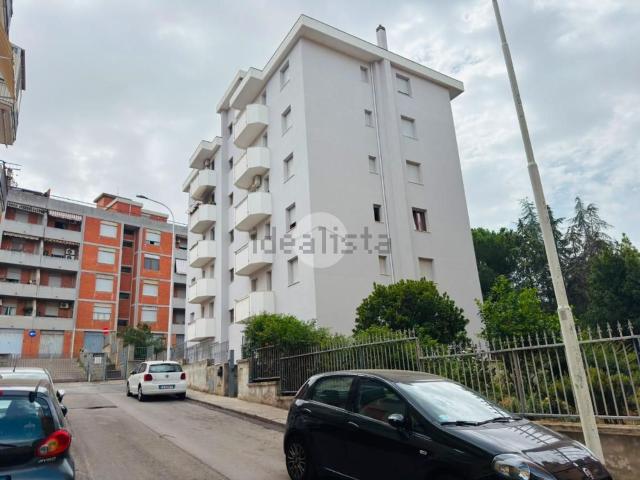 Appartamento in vendita di 116 m² in Via Giacomo Leopardi, 3