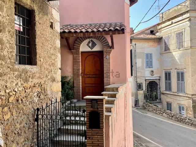 Appartamento in vendita di 116 m² in Via Giacomo Matteotti