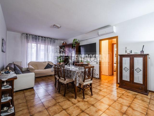 Appartamento in vendita di 116 m² in Via Don Luigi Sturzo, 4