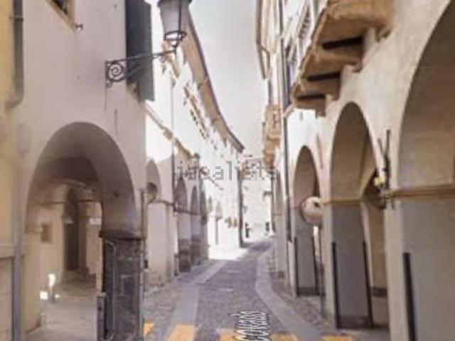 Appartamento in vendita di 116 m² in Via del Vescovado