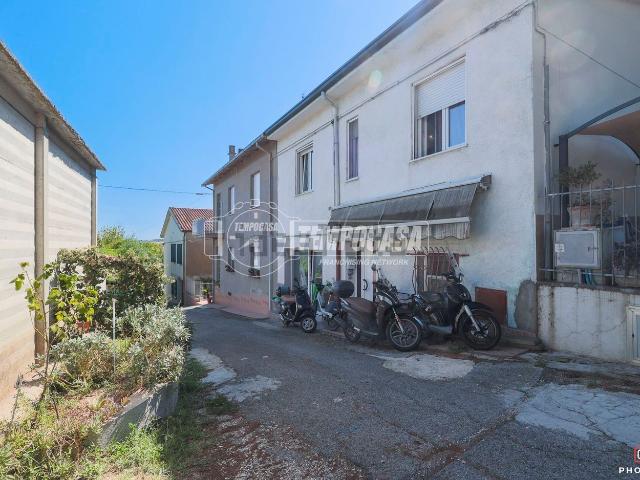 Appartamento in vendita di 116 m² in Via della Grotta Rossa