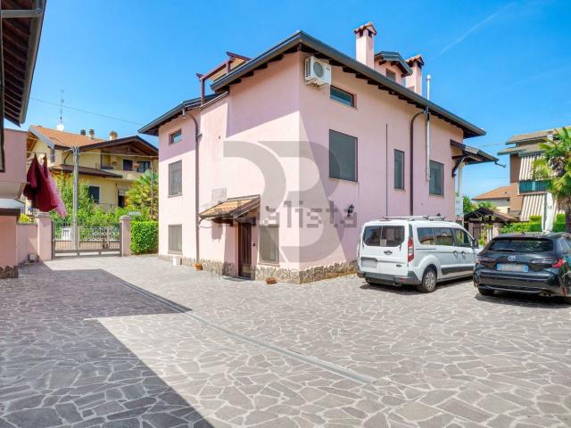 Appartamento in vendita di 116 m² in Via Leonardo da Vinci, 2