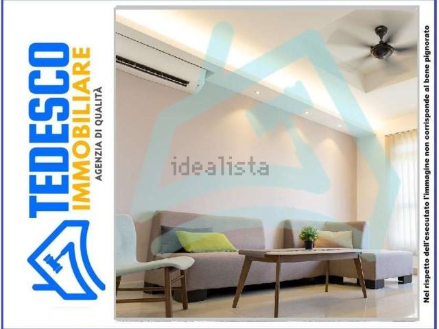 Appartamento in vendita di 116 m² in Via Montauro