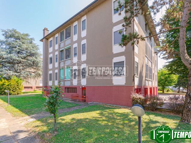 Appartamento in vendita di 116 m² in Via Moruzzi