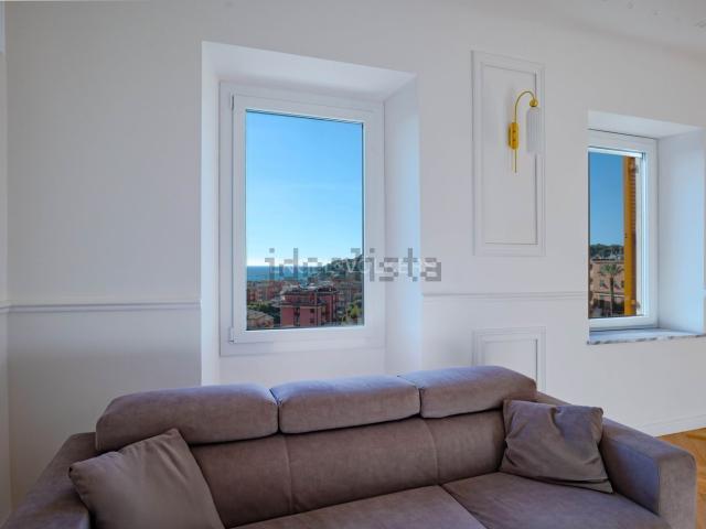 Appartamento in vendita di 116 m² in Via Maxio, 2