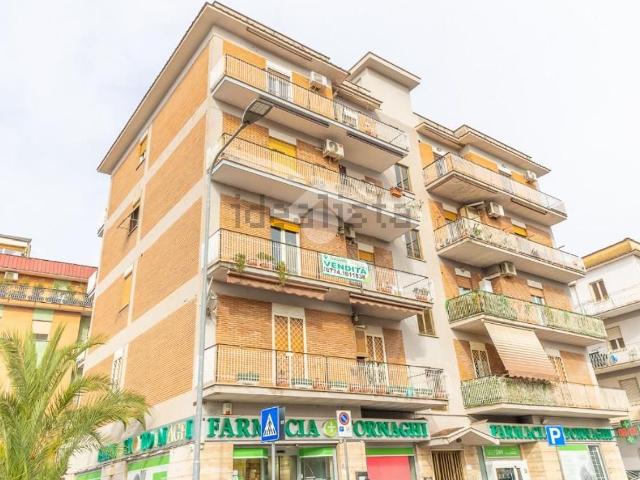 Appartamento in vendita di 116 m² in Via Maremmana Inferiore, 157