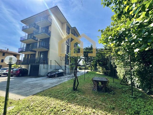 Appartamento in vendita di 116 m² in Via S.Grato