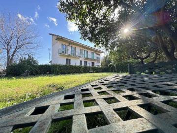 Appartamento in vendita di 116 m² in Via Sandro Pertini, 16