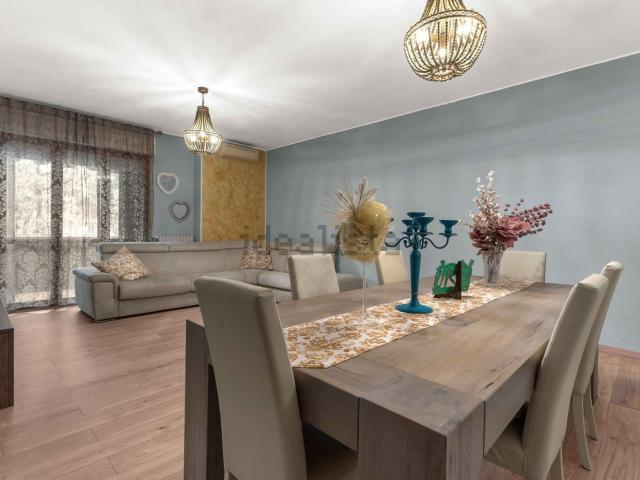 Appartamento in vendita di 116 m² in Via P. Togliatti, 56