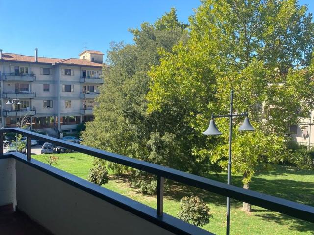 Appartamento in vendita di 116 m² in Via Pistoia, 7